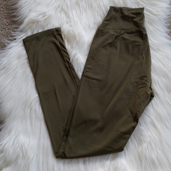 Last L!!! Green cozy yoga workout set - Picture 5 of 8